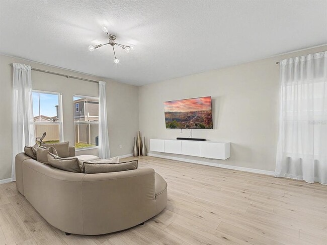 Building Photo - 7587 Starflower Wy