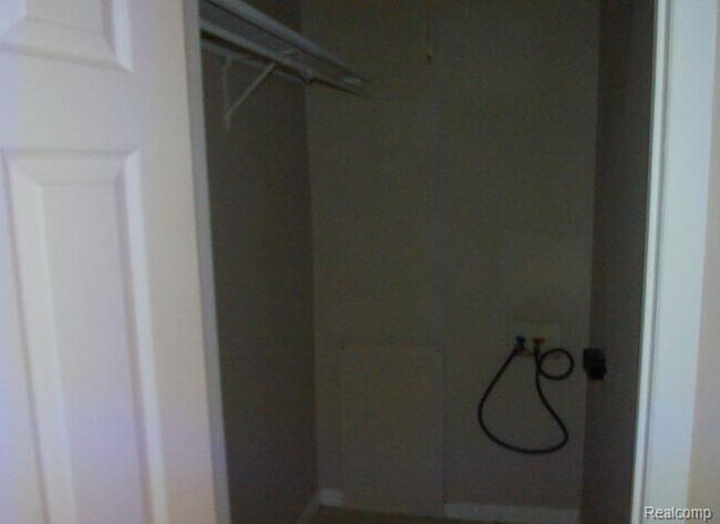 Building Photo - 38220 Fairway Ct