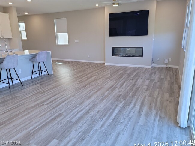 Building Photo - 2818 Frabiele St