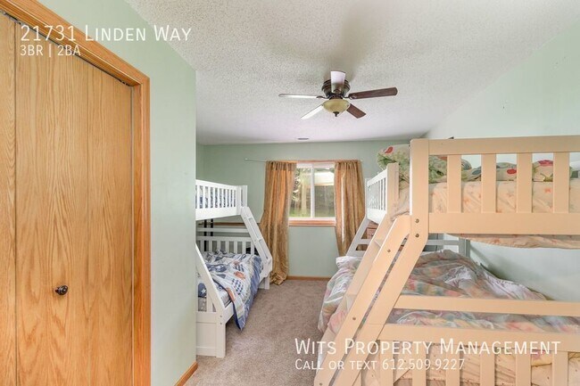 Building Photo - 21731 Linden Way