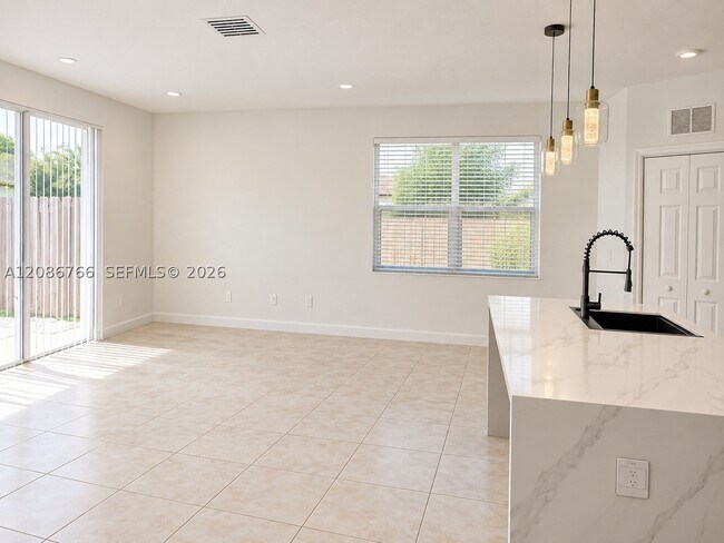 Building Photo - 11034 NW 86th Terrace