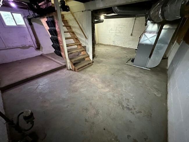 Building Photo - 1767 Pine St