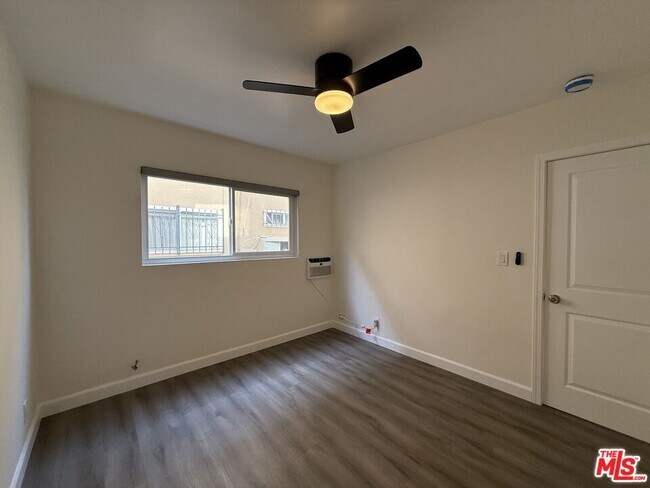 Building Photo - 11543 Venice Blvd.