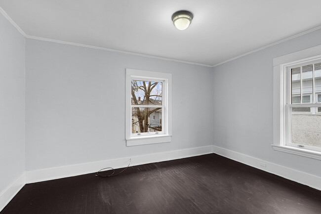 Building Photo - 908 Worden St SE
