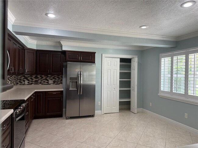Building Photo - 3823 Martin St