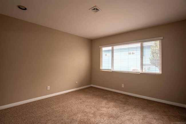 Building Photo - 4632 Finsen Ave