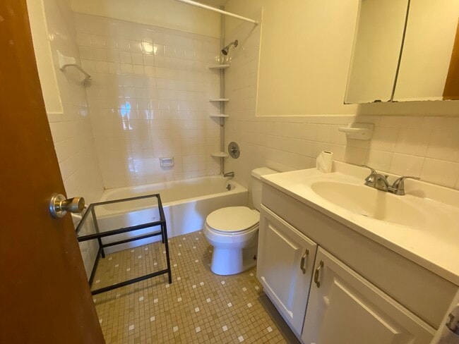 Primary Photo - 157 Pleasant St