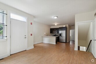 Building Photo - 5 br, 5 bath Triplex - 1622 JEFFERSON ST U...