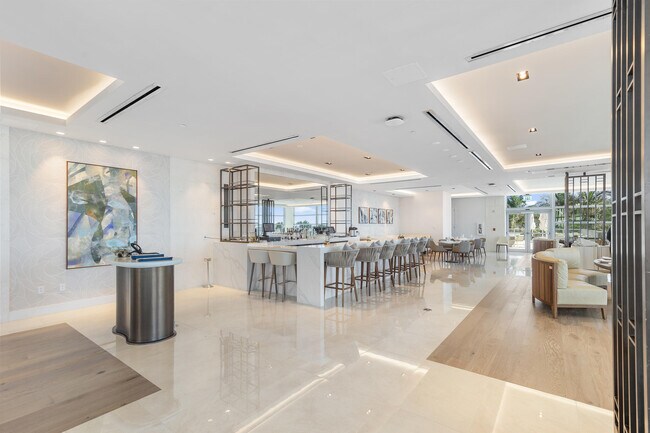 Building Photo - 3100 N Ocean Dr