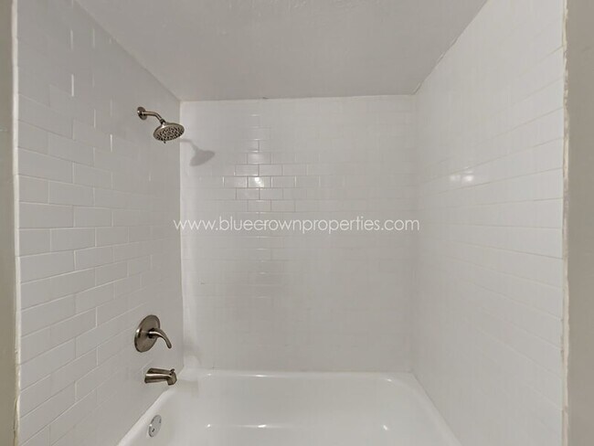 Building Photo - 5105 Skillman St