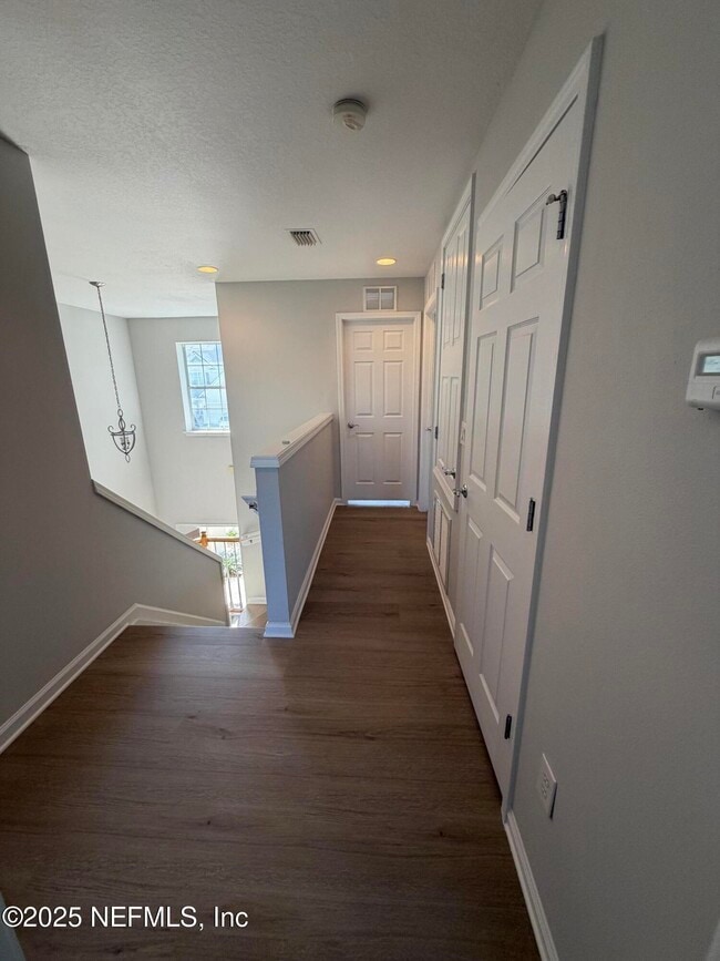 Building Photo - 6342 Autumn Berry Cir