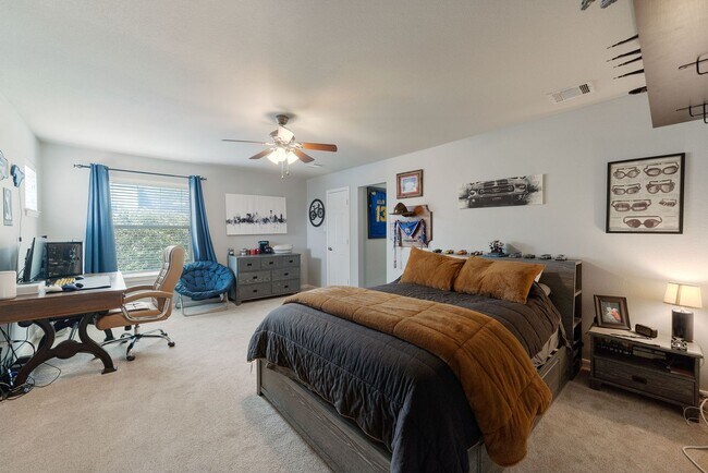 Building Photo - Stunning Home with Pool Now Available in t...