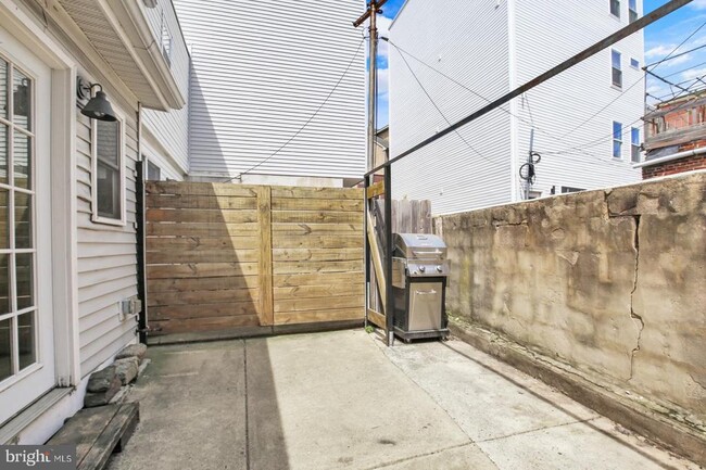 Building Photo - 203 Wilder St