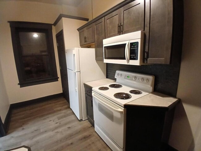 Building Photo - 1818 4th St