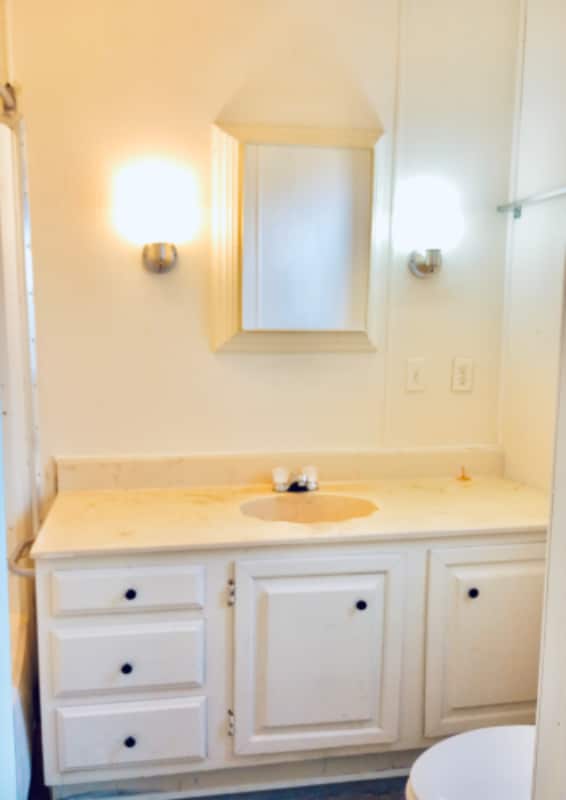 Building Photo - 6345 N Dona Ana Rd