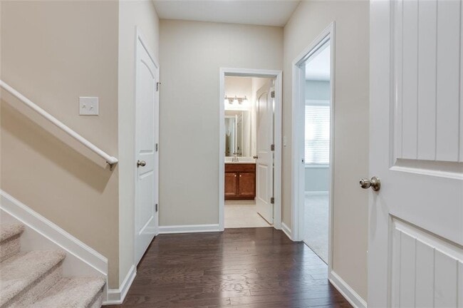 Building Photo - 809 Ivy Vine Pl