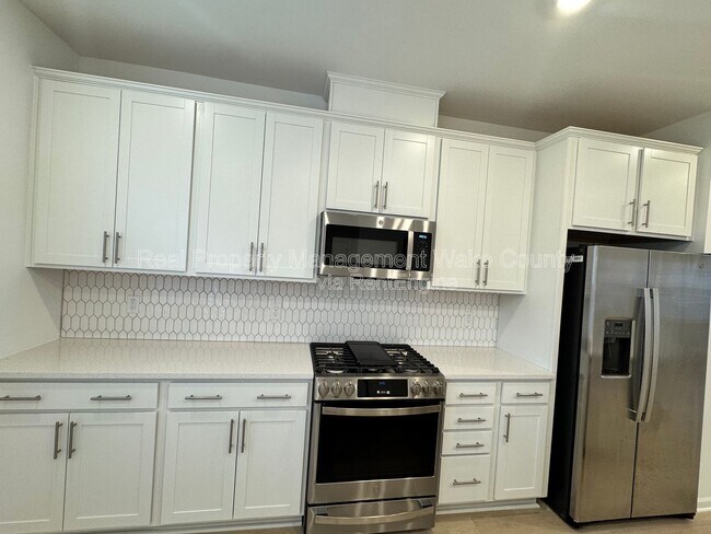 Building Photo - 416 Rowe Wy