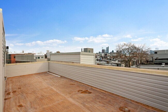 Building Photo - Brand New Luxury Apartment Brewerytown