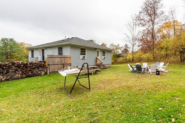 Building Photo - 654 Coddington Rd