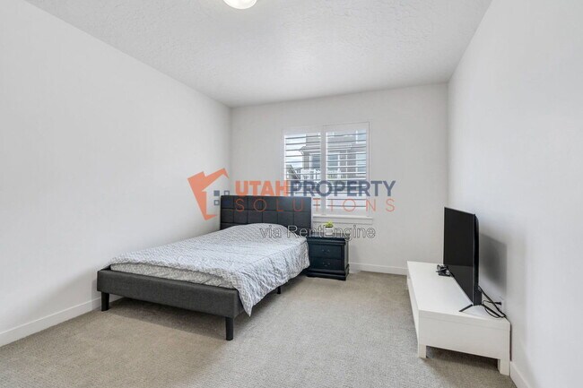 Building Photo - 213 W Prickly Pear Dr