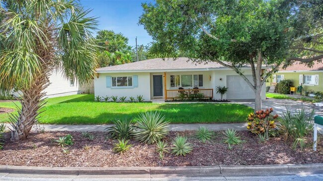 Primary Photo - 245 Grove Cir N