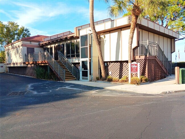 Building Photo - 2700 Bayshore Blvd