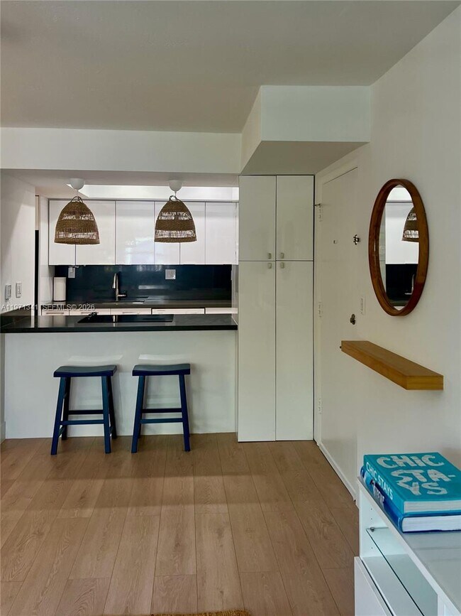 Building Photo - 195 Sunrise Dr