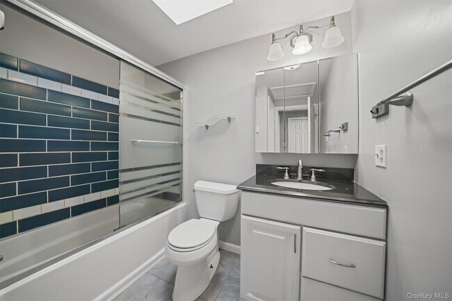 Building Photo - 333 Hudson Ave