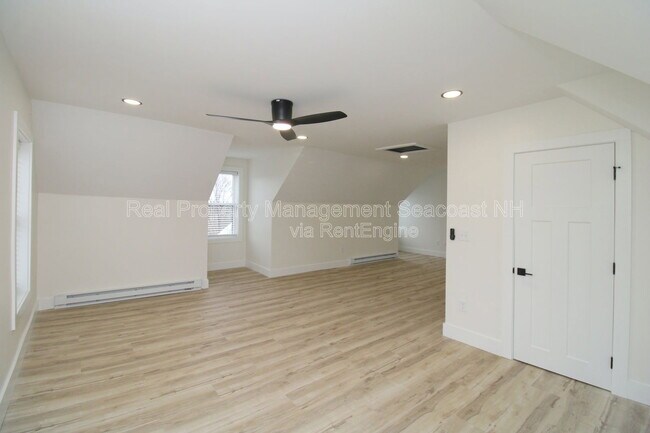 Building Photo - 253 1st NH Turnpike