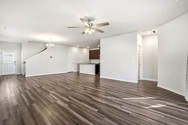 Building Photo - GREAT HOME IN LAKEVIEW RIDGE IN GROWING FUQUAY-VARINA