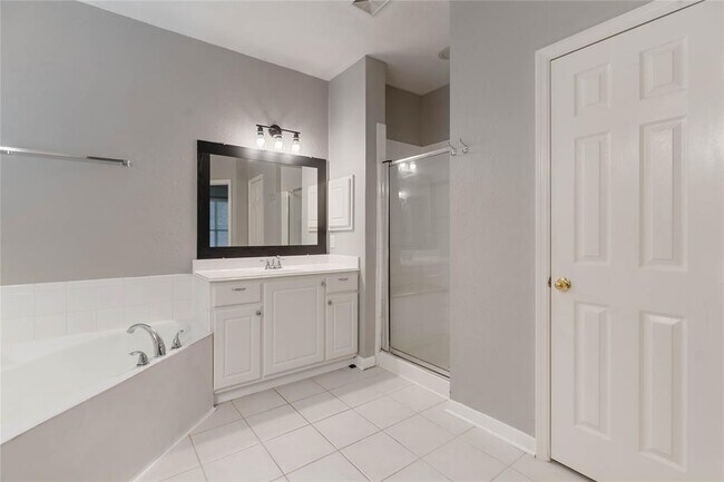 Building Photo - 3711 Hill Family Ln