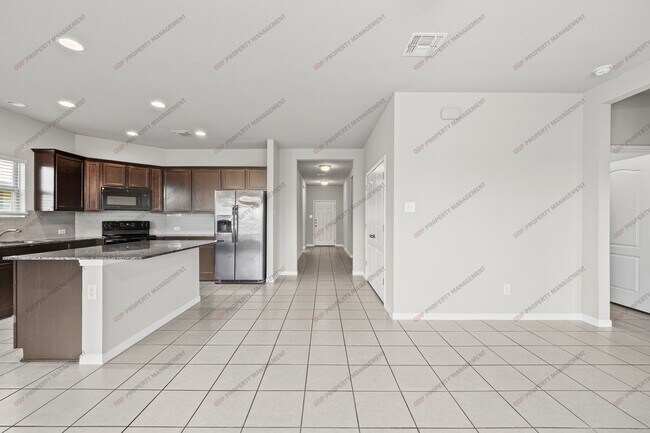 Building Photo - 7901 Hickman St