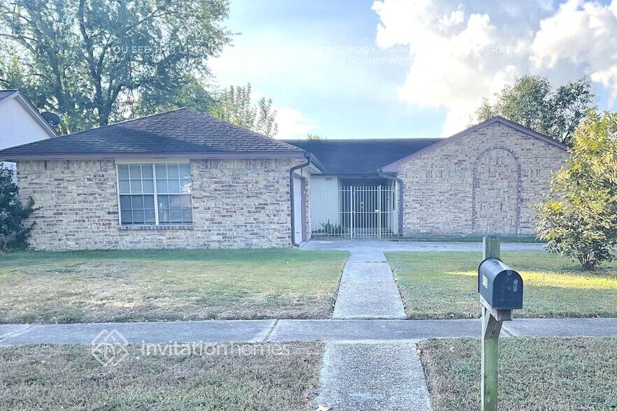 Primary Photo - 4126 Sequoia St
