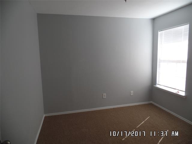 Building Photo - 7109 Planters Row Dr