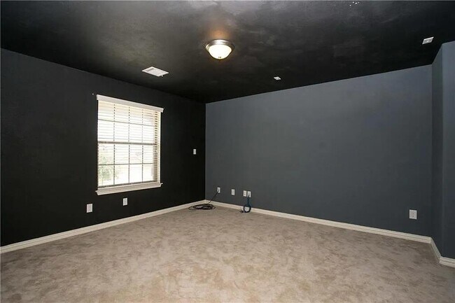 Building Photo - 2859 Nolina Ln