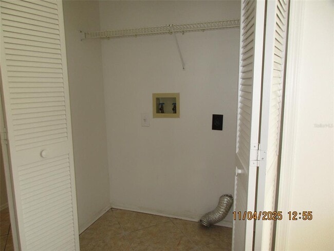 Building Photo - 13210 Meadowfield Dr