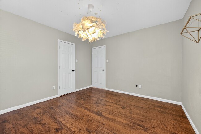 Building Photo - 21515 White Falls Ln