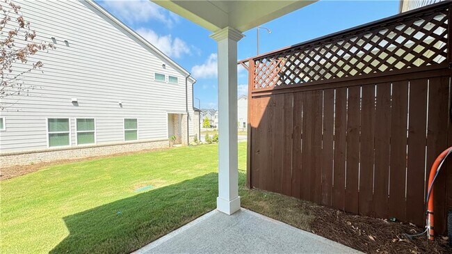 Building Photo - 694 Gabby Pt