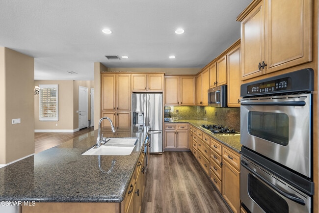 Building Photo - 3638 Young Wolf Dr