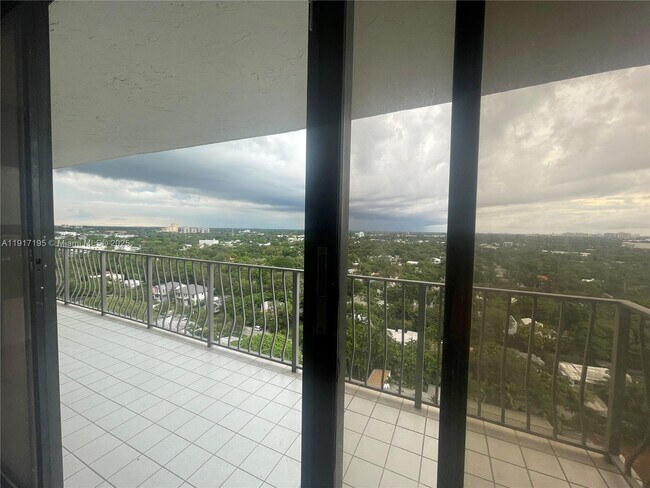 Building Photo - 780 NE 69th St