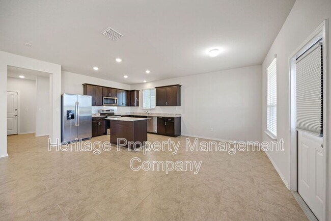 Building Photo - 7327 Tradinghouse Ln