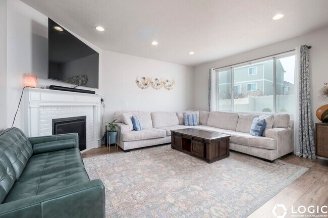 Building Photo - 12092 S Tower Arch Ln