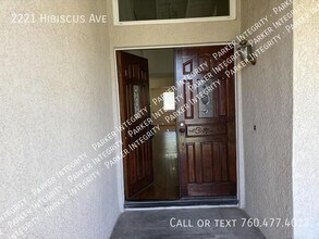 Building Photo - 2221 Hibiscus Ave