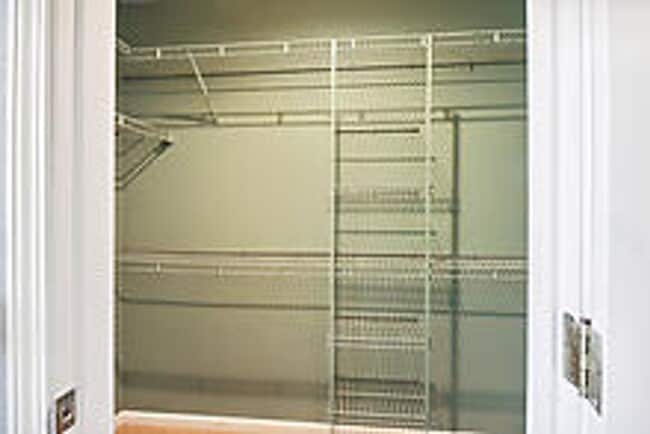 Building Photo - Beautiful 3 Bedroom Home-$750.00 Off 1st M...