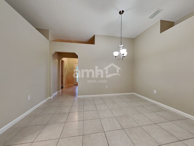 Building Photo - 72 Twin Lakes Drive