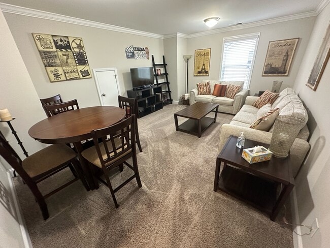 Building Photo - 335 National Dr