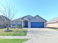 Building Photo - 60 Kramer Ln