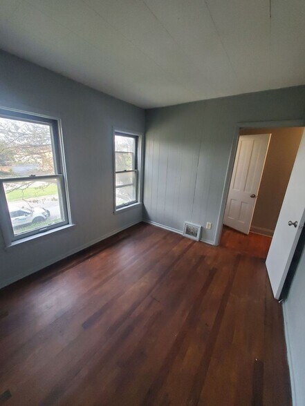 Building Photo - 1806 63rd St