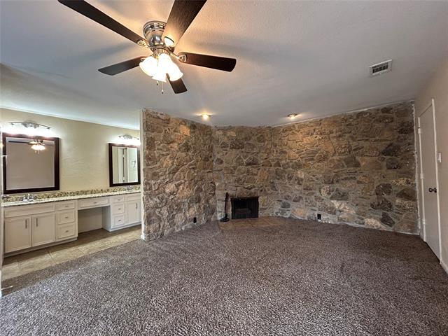 Building Photo - 6712 Santiago Ave