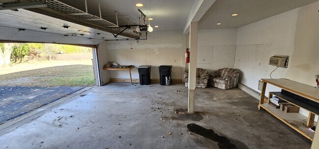 Building Photo - 2020 Crosstown Blvd NE